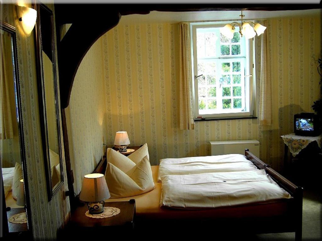 Hotel Graf Rolshausen Monschau Quarto foto